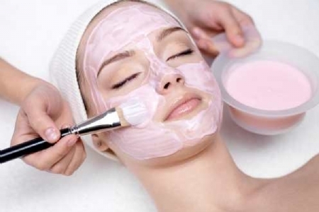 Grundlegende Gesichtsbehandlung Mandarin Spa.