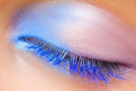 Wimpern färben bei Mandarin Spa.