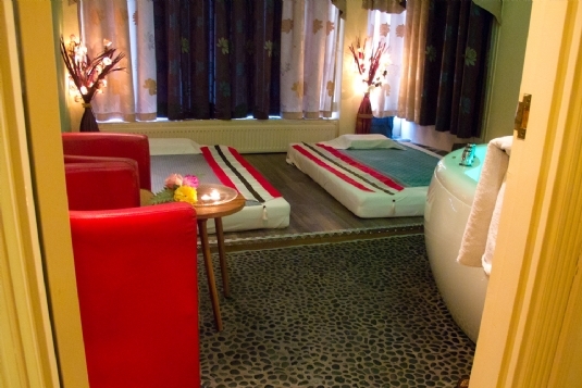 Duo Massageraum 'Phuket' Mandarin Spa Nimwegen, Niederlande. (1)